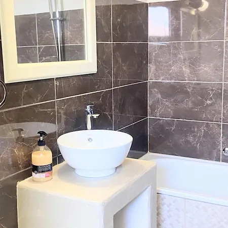 Aleminas House 1 Апартаменты