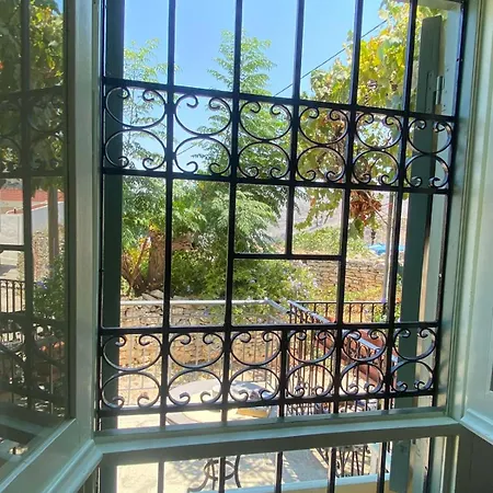 Aleminas House 1 Апартаменты *