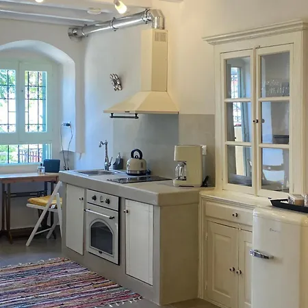 Aleminas House 1 Simi