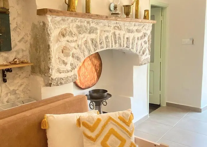 Aleminas House 1 شقة سيمي