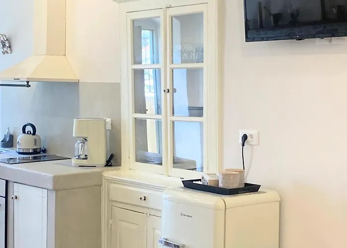 Aleminas House 1 شقة سيمي