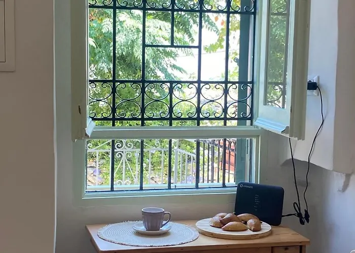 Aleminas House 1 شقة سيمي